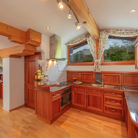 Tirolerhaus Daire Kössen