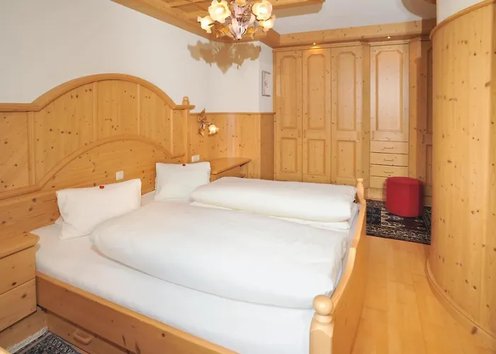 Апартаменты Tirolerhaus Кёссен